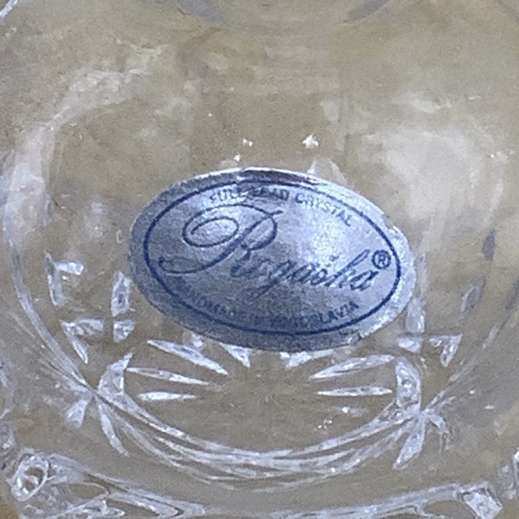 Two Miniature Cut Glass Vases - Picture 10 of 11